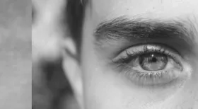 eye injuries at work are common in manufacturing, construction and minim industries