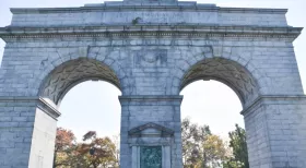 Bridgeport Perry Memorial Arch