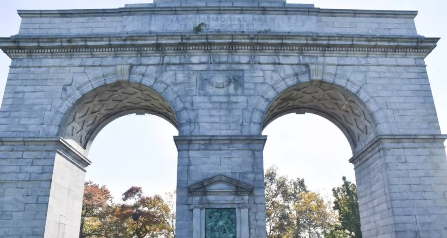Bridgeport Perry Memorial Arch