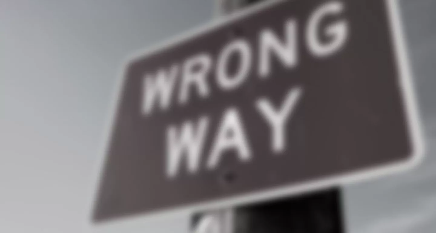 wrong way sign