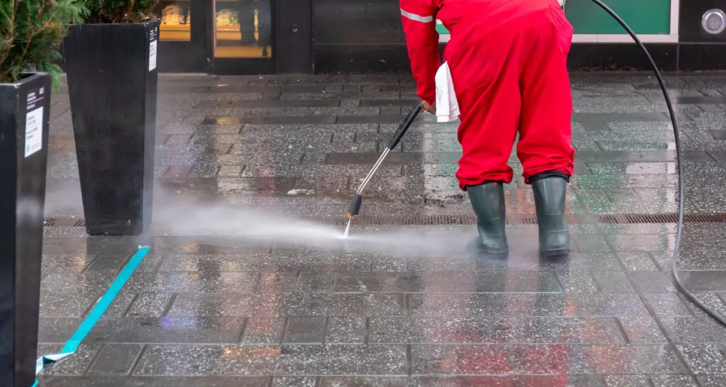 New York City sidewalk can be the scene of an accident